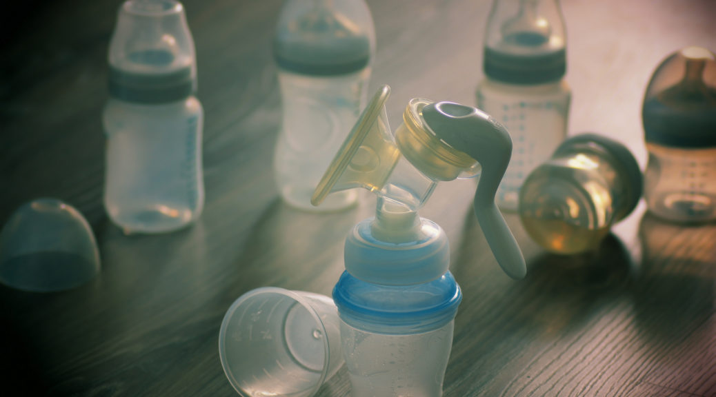 https://blog.lactapp.es/wp-content/uploads/breastmilk-containers-1038x576.jpg