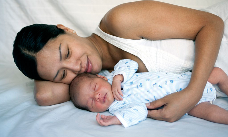 colecho seguro - dormir con el bebé